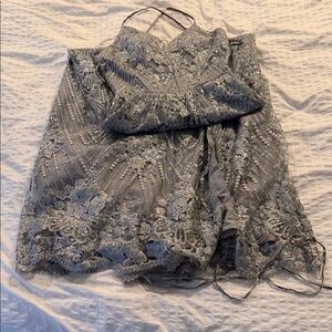 Elegant Gray Lace Backless Dress